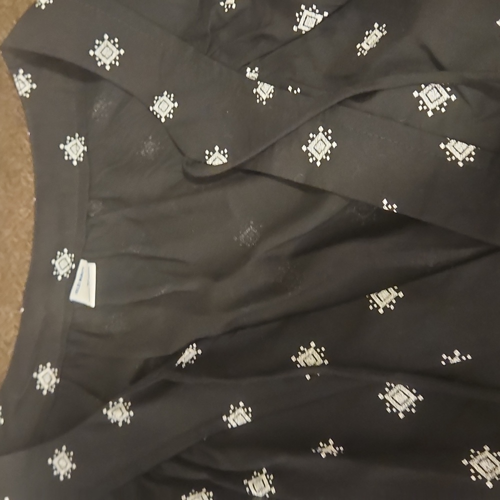 Old Navy Black and White Patterned Sleeveless Dress - Picture 3 of 6